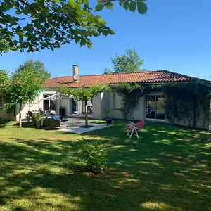  Hébergement de vacances La Maison D’isabel